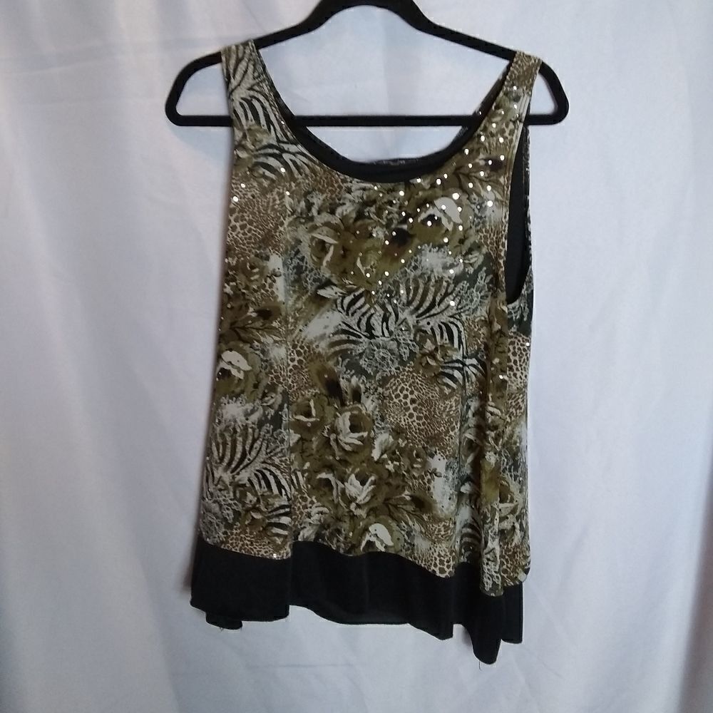 Betsy Black Sleeveless Top